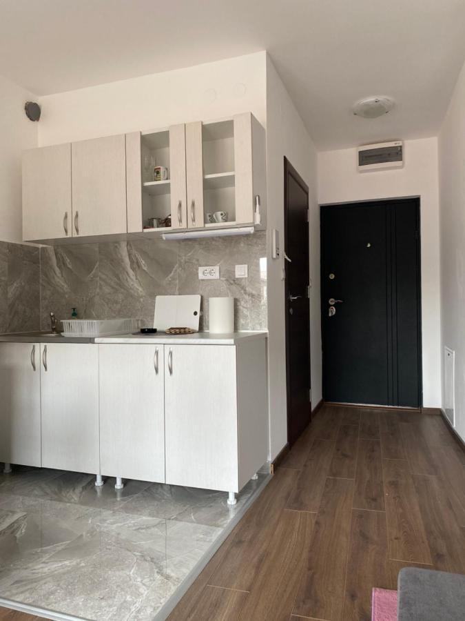 Dom Apartmani Крагуєваць Екстер'єр фото